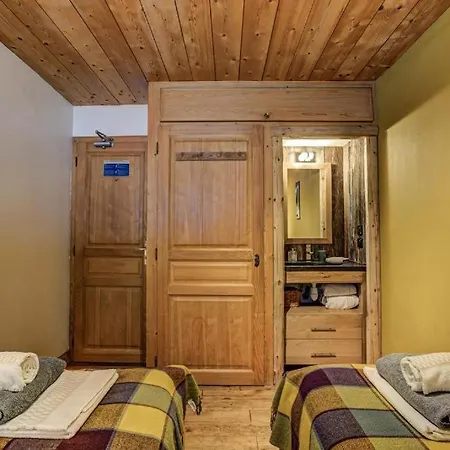 Holliday With 9 Bedrooms, Jacuzzi And Sauna * Chamonix